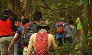 trekking experience at knuckles sri lanka experiential journey